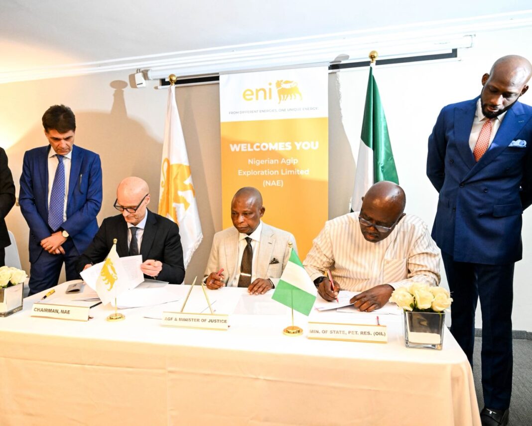 L-R Chief Executive Eni, Claudio Descalzi, Attorney-General of the Federation and Minister of Justice, Lateef Fagbemi and Minister of State for Petroleum, Heineken Lokpobiri during the signing of agreement on the resolution of the dispute over OPL 245 in Abuja