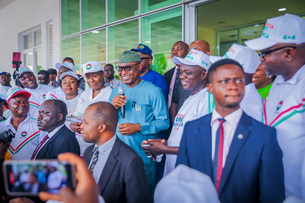 Ekiti workers with Governor Oyebanji