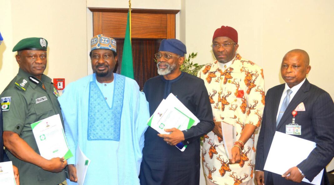 Femi Gbakabiamila, centre, IGP Tunji Disu, Chief Lateef Fagbemi, Attorney General of the Federation (AGF) and Minister of Justice, ad others