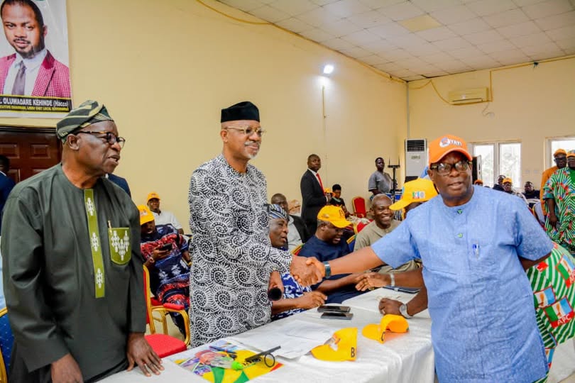 Governor Abiodun and others while addressing All Progressives Congress (APC) stakeholders in Ijebu East and Ijebu North Local Government Areas